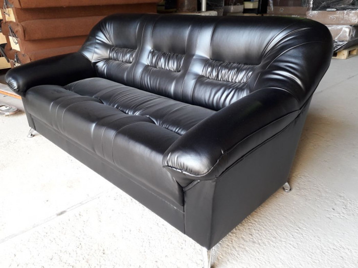 Диван Карелия кожаный 2-х местный, черный